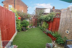 SILCOTT STREET- click for photo gallery